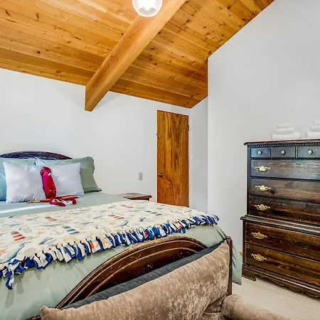 Villa Redwood Retreat